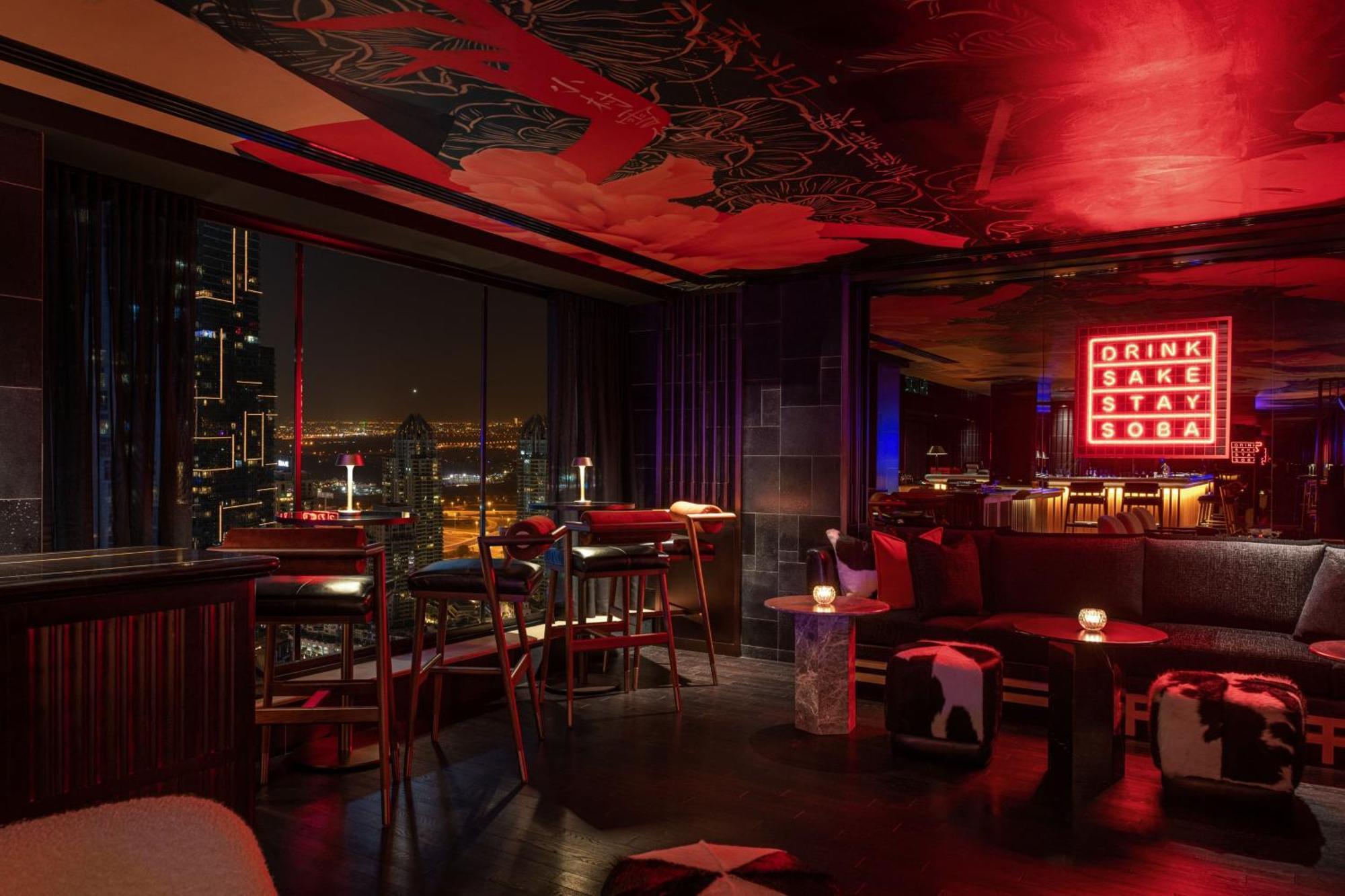 Grosvenor House, A Luxury Collection Hotel, Dubai Esterno foto The bar at the top of the Standard East Village