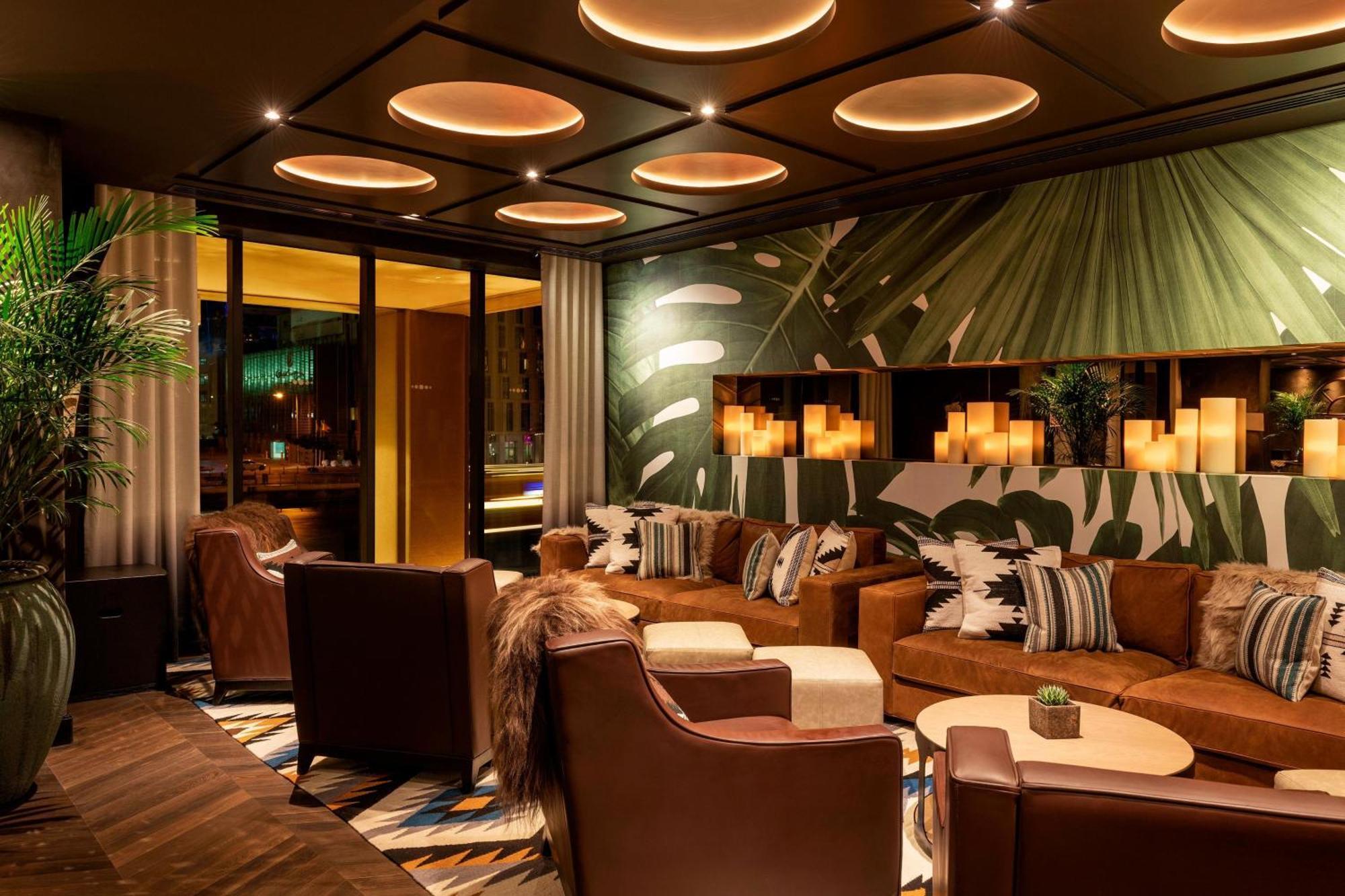 Grosvenor House, A Luxury Collection Hotel, Dubai Esterno foto The lounge at the airport